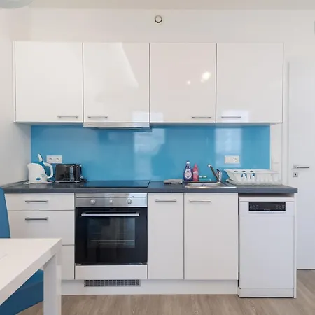 Appartement Bright Studio, 10min Centre, Free Parking