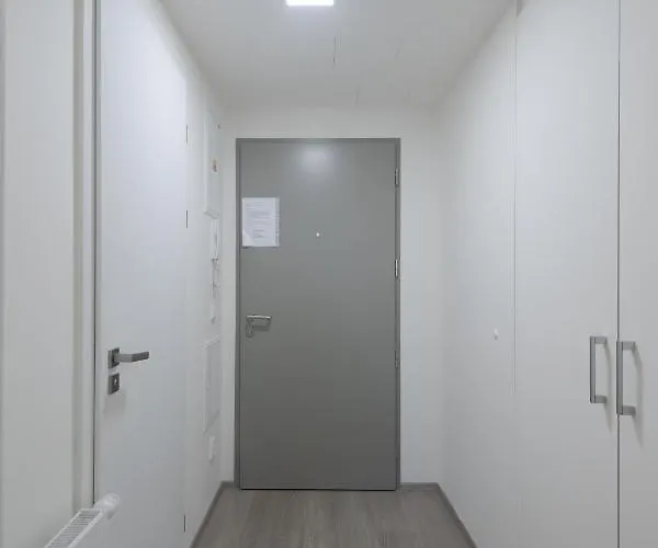 Bright Studio, 10min Centre, Free Parking Lejlighed Prag
