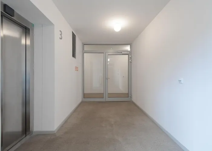 Bright Studio, 10min Centre, Free Parking *