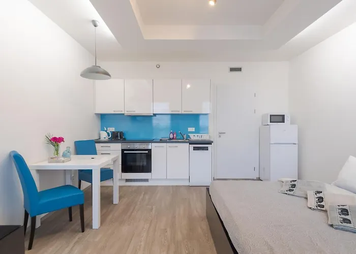 Bright Studio, 10min Centre, Free Parking Lejlighed Prag