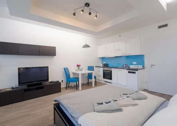 Bright Studio, 10min Centre, Free Parking 公寓 *